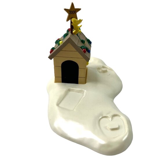 Hallmark Keepsake Ornament Woodstock On Doghouse Display Piece 2000 A Snoopy Chr - Picture 6 of 10